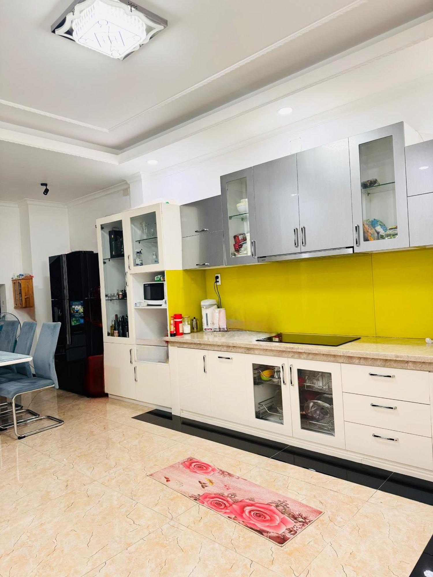 Phu Dinh District 8 Homestay